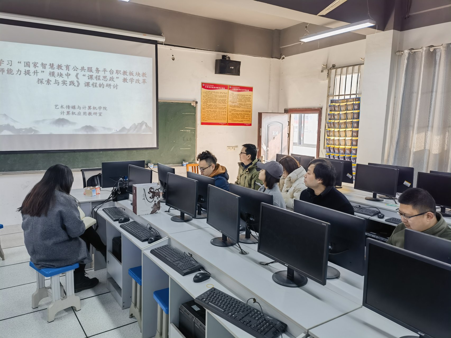 512dc853d62edc75e778dd5e7f289402