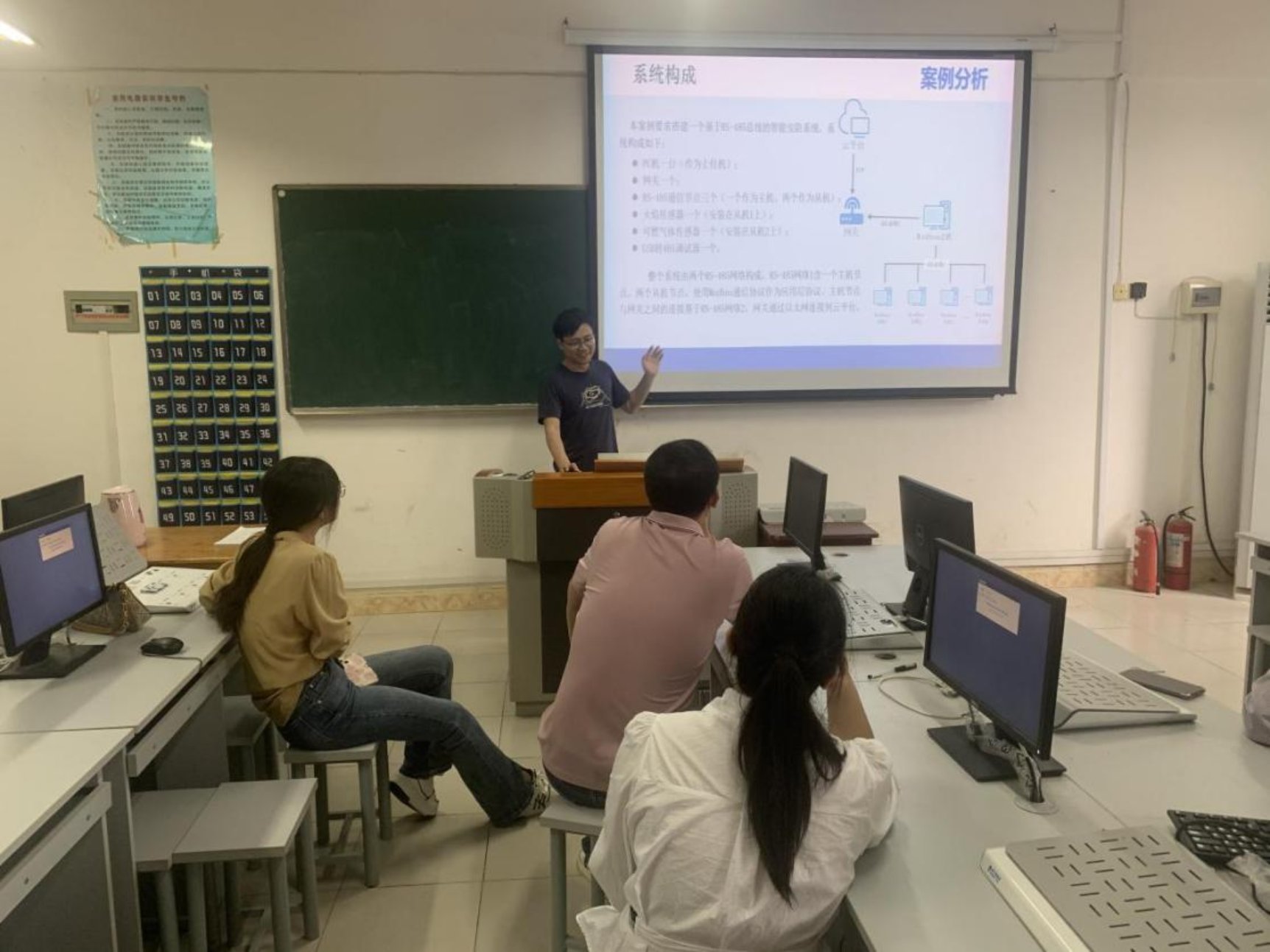 687c8f6387aaf55bc0e58315e8dfbd51