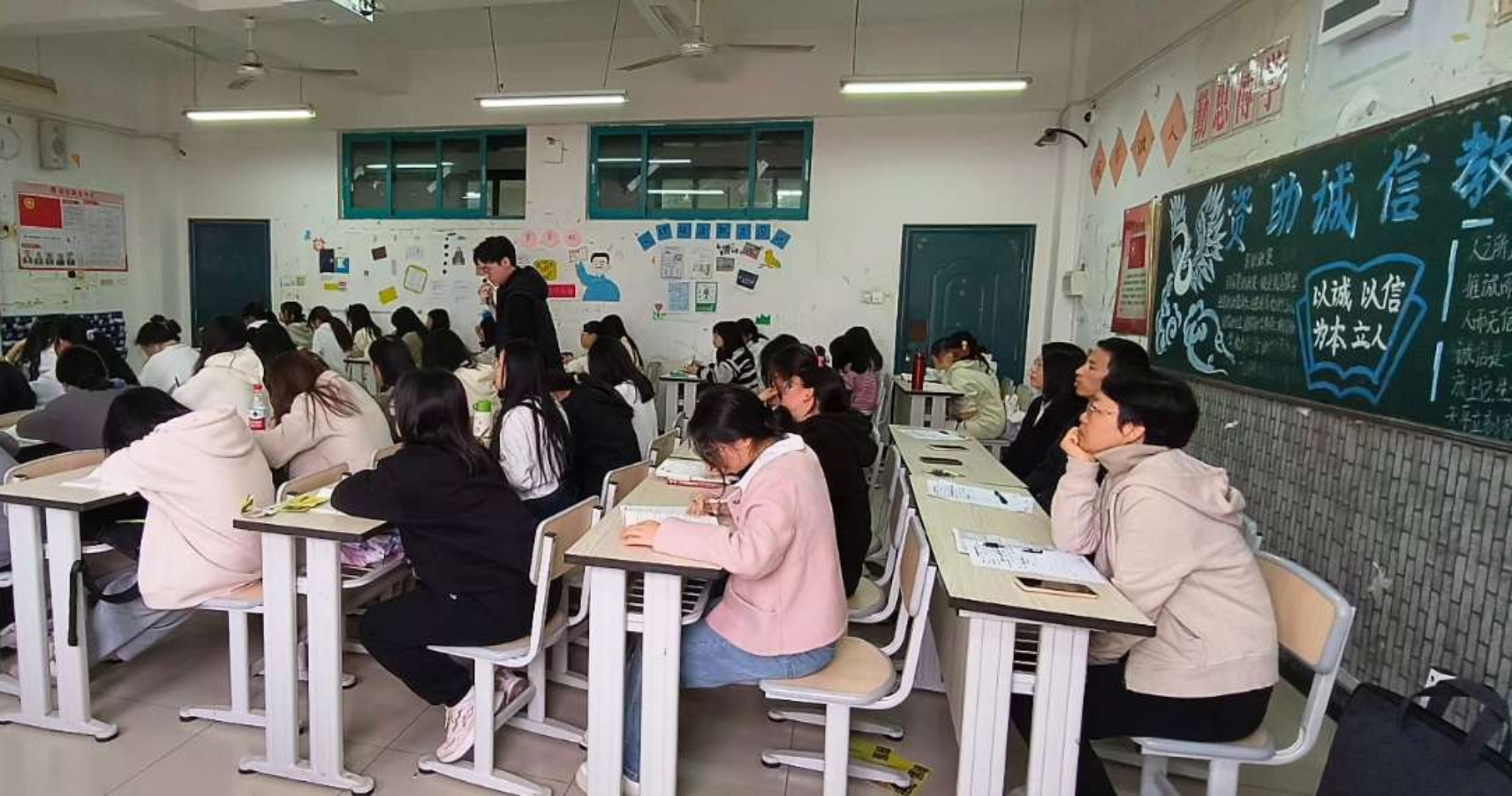 lADPJxRxYQ8w-WbNAjrNBP4_1278_570